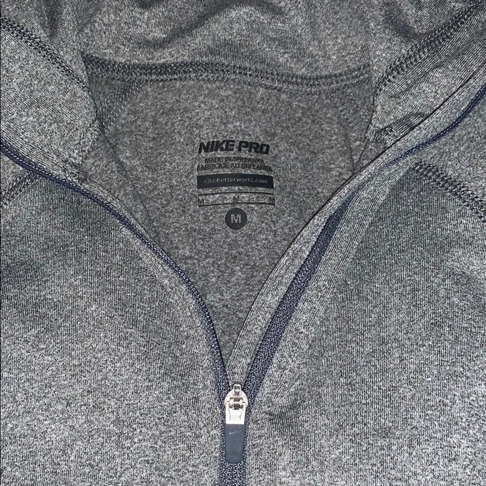 Nike Pro Hyperwarm Half-Zip Size Medium - image 3